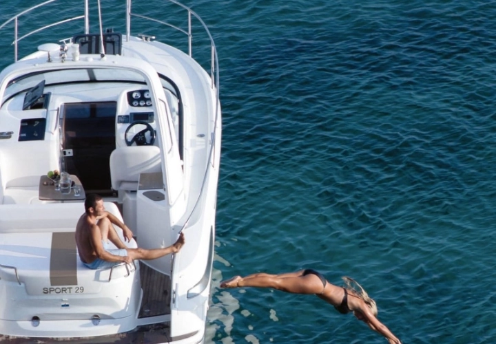 ¿Por qué debería considerar una batería marina LiFePO₄ para su embarcación?