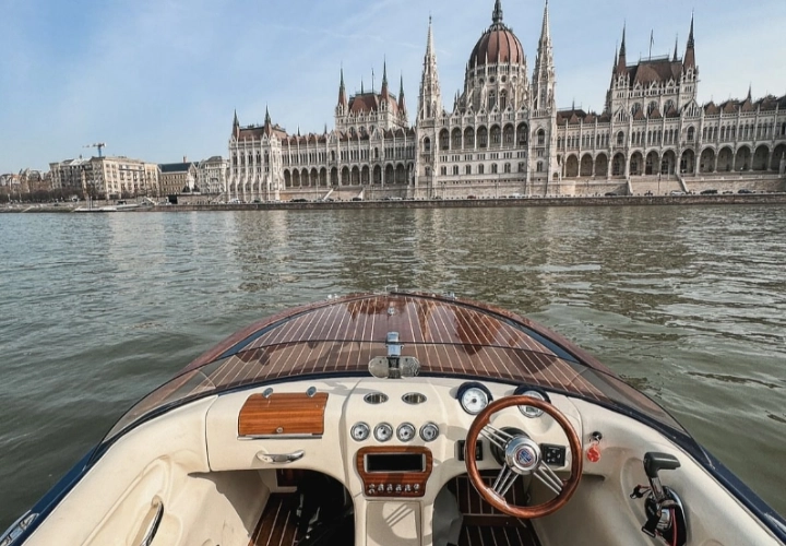 Por qué debería asociarse con CURENTA BATTERY: su fabricante confiable de baterías de litio marinas